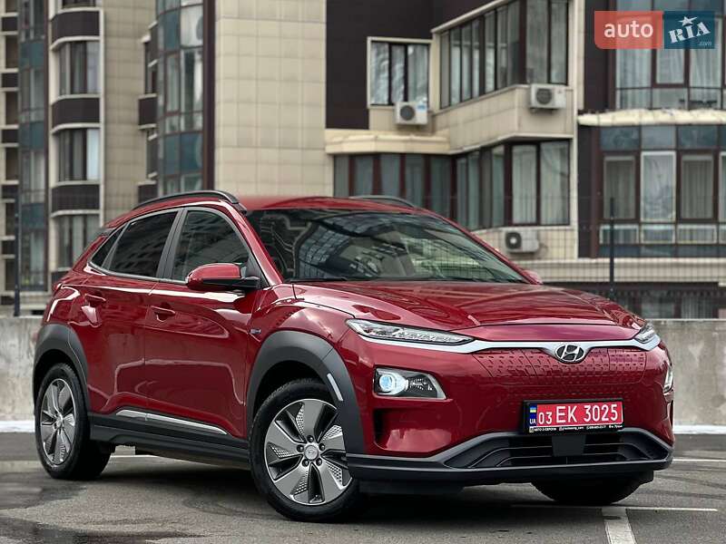 Внедорожник / Кроссовер Hyundai Kona Electric 2019 в 