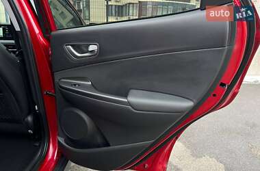 Внедорожник / Кроссовер Hyundai Kona Electric 2019 в 