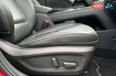 Внедорожник / Кроссовер Hyundai Kona Electric 2019 в 