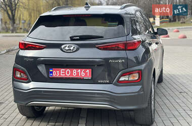 Внедорожник / Кроссовер Hyundai Kona Electric 2020 в 