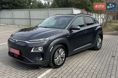 Внедорожник / Кроссовер Hyundai Kona Electric 2020 в 