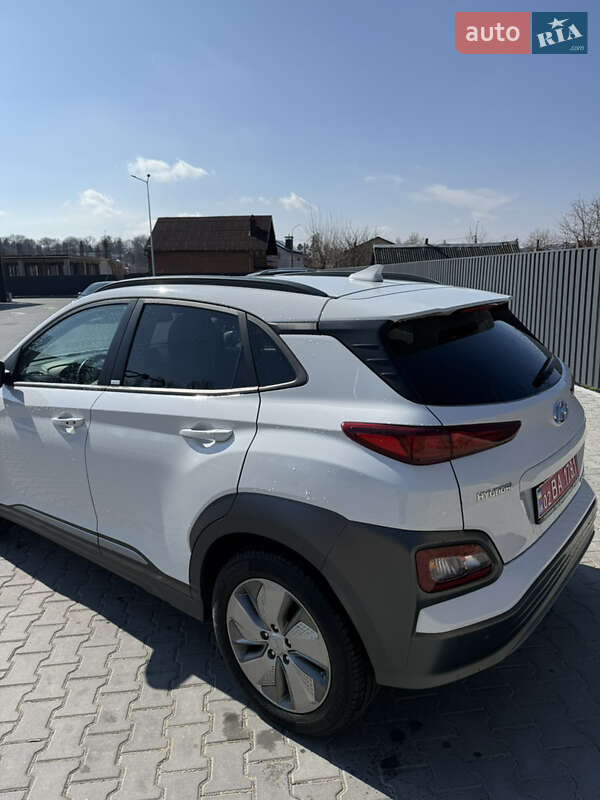 Внедорожник / Кроссовер Hyundai Kona Electric 2020 в Виннице