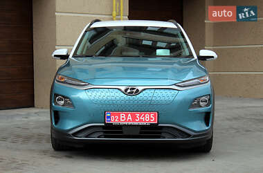 Внедорожник / Кроссовер Hyundai Kona Electric 2020 в 