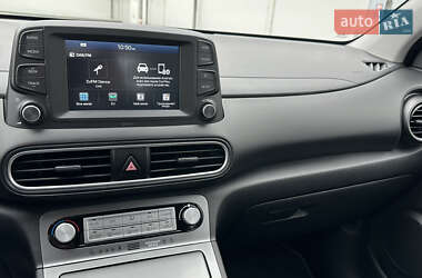 Внедорожник / Кроссовер Hyundai Kona Electric 2021 в 