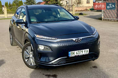 Позашляховик / Кросовер Hyundai Kona Electric 2019 в 