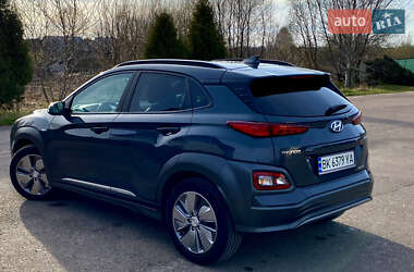 Позашляховик / Кросовер Hyundai Kona Electric 2019 в 