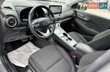 Внедорожник / Кроссовер Hyundai Kona Electric 2020 в 