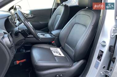 Позашляховик / Кросовер Hyundai Kona Electric 2020 в 