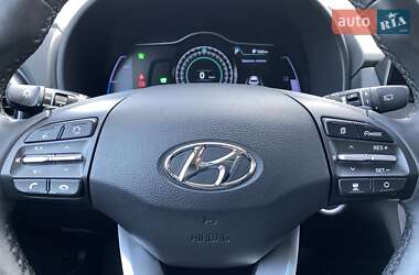 Позашляховик / Кросовер Hyundai Kona Electric 2020 в 