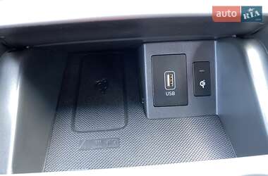 Позашляховик / Кросовер Hyundai Kona Electric 2020 в 