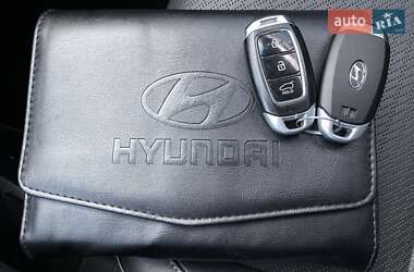 Позашляховик / Кросовер Hyundai Kona Electric 2020 в 