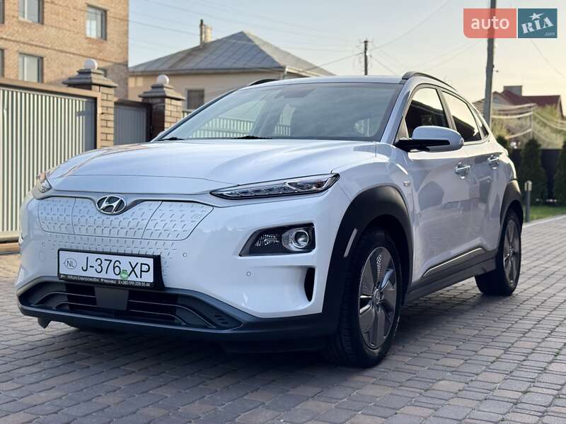 Внедорожник / Кроссовер Hyundai Kona Electric 2020 в Черновцах