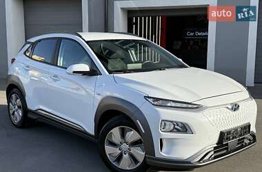 Позашляховик / Кросовер Hyundai Kona Electric 2020 в 