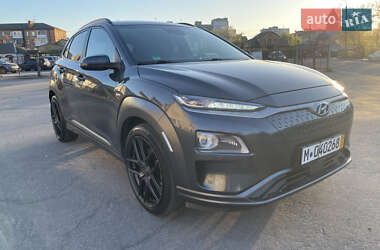 Внедорожник / Кроссовер Hyundai Kona Electric 2020 в Виннице