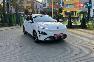 Внедорожник / Кроссовер Hyundai Kona Electric 2020 в 