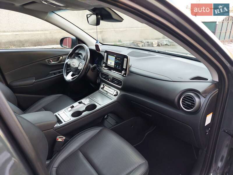 Внедорожник / Кроссовер Hyundai Kona Electric 2019 в Первомайске