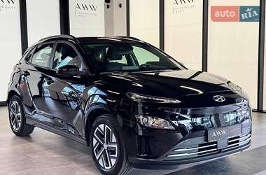 Внедорожник / Кроссовер Hyundai Kona Electric 2021 в 