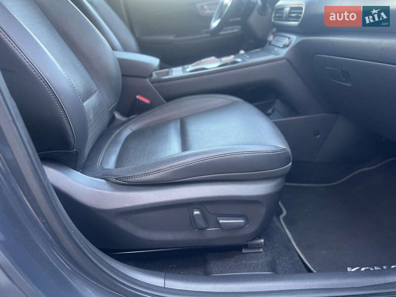 Внедорожник / Кроссовер Hyundai Kona Electric 2020 в Днепре