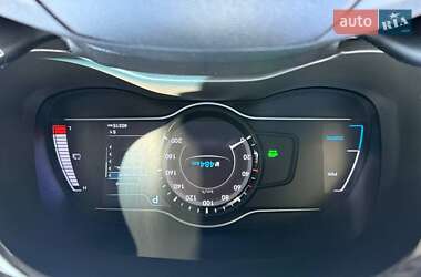 Позашляховик / Кросовер Hyundai Kona Electric 2020 в 