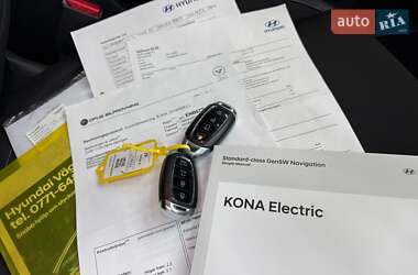 Позашляховик / Кросовер Hyundai Kona Electric 2021 в 