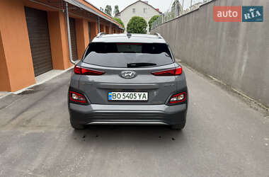 Внедорожник / Кроссовер Hyundai Kona Electric 2018 в 
