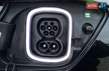 Внедорожник / Кроссовер Hyundai Kona Electric 2020 в 