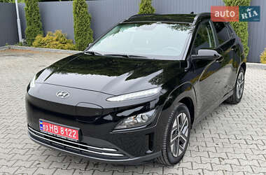 Позашляховик / Кросовер Hyundai Kona Electric 2021 в 