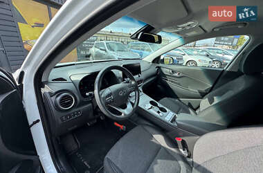 Позашляховик / Кросовер Hyundai Kona Electric 2020 в 