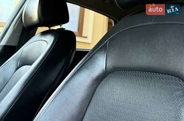 Внедорожник / Кроссовер Hyundai Kona Electric 2020 в 