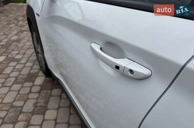 Позашляховик / Кросовер Hyundai Kona Electric 2019 в 