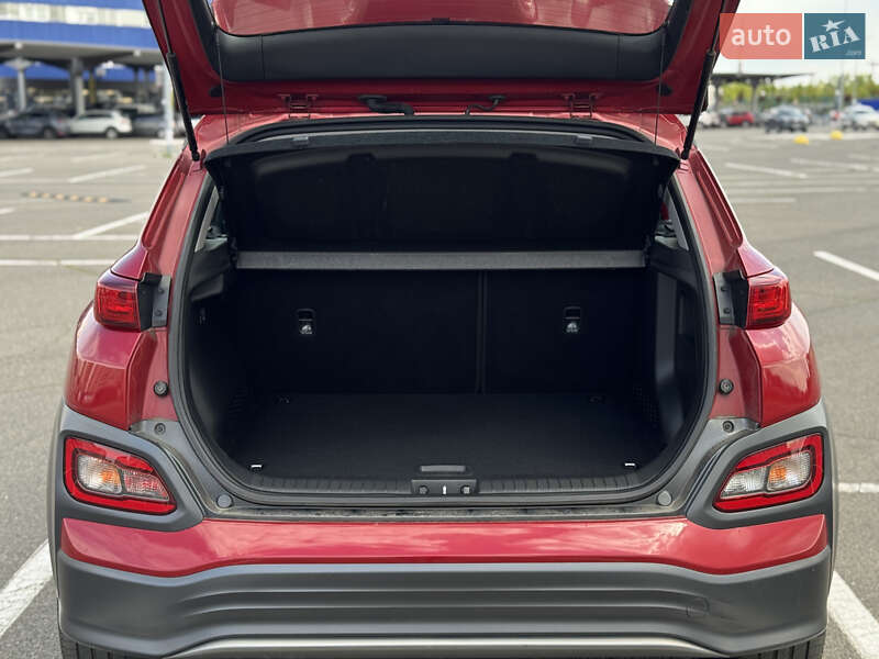 Позашляховик / Кросовер Hyundai Kona Electric 2021 в Києві