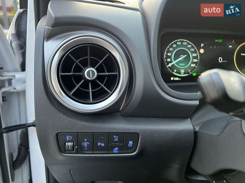 Позашляховик / Кросовер Hyundai Kona Electric 2021 в Луцьку
