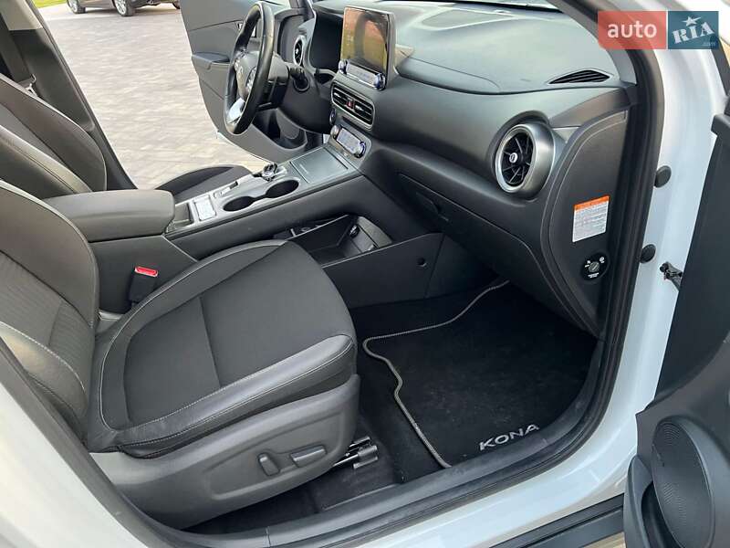 Позашляховик / Кросовер Hyundai Kona Electric 2021 в Луцьку