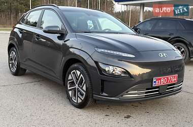 Внедорожник / Кроссовер Hyundai Kona Electric 2022 в 
