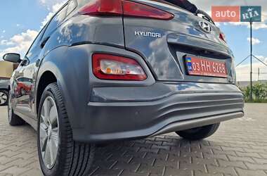 Позашляховик / Кросовер Hyundai Kona Electric 2020 в 