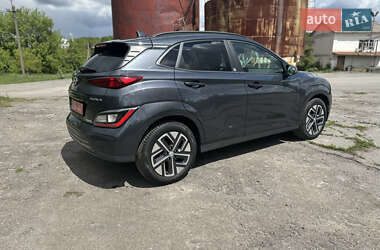 Позашляховик / Кросовер Hyundai Kona Electric 2022 в 