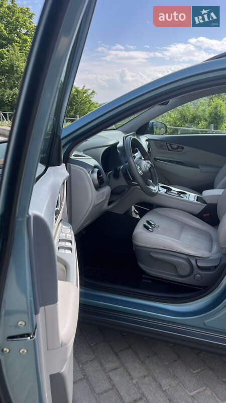 Внедорожник / Кроссовер Hyundai Kona Electric 2019 в Тернополе