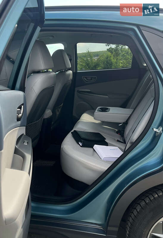Внедорожник / Кроссовер Hyundai Kona Electric 2019 в Тернополе