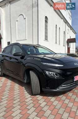 Позашляховик / Кросовер Hyundai Kona Electric 2021 в 
