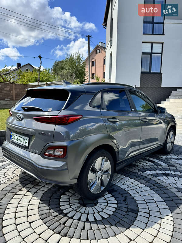 Внедорожник / Кроссовер Hyundai Kona Electric 2020 в Ровно