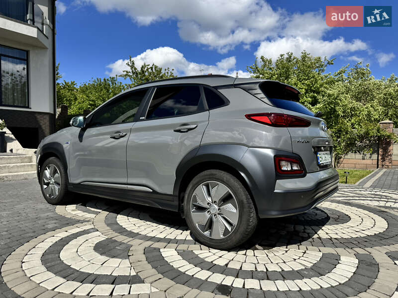 Внедорожник / Кроссовер Hyundai Kona Electric 2020 в Ровно