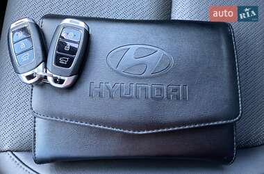 Позашляховик / Кросовер Hyundai Kona Electric 2020 в 
