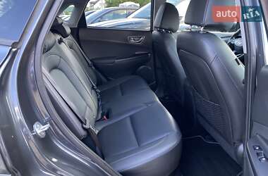 Позашляховик / Кросовер Hyundai Kona Electric 2020 в 