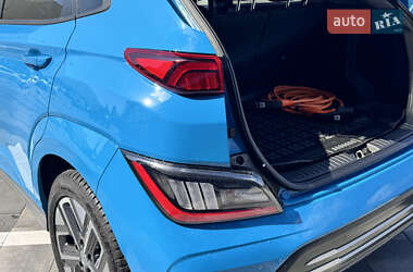 Позашляховик / Кросовер Hyundai Kona Electric 2021 в 