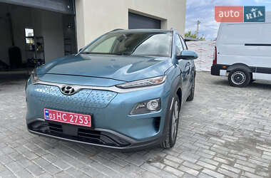 Внедорожник / Кроссовер Hyundai Kona Electric 2019 в 