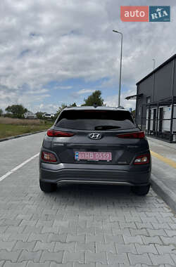 Позашляховик / Кросовер Hyundai Kona Electric 2019 в 