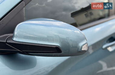 Внедорожник / Кроссовер Hyundai Kona Electric 2020 в 