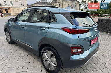 Внедорожник / Кроссовер Hyundai Kona Electric 2020 в 