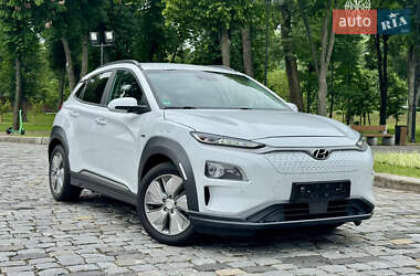 Внедорожник / Кроссовер Hyundai Kona Electric 2020 в 