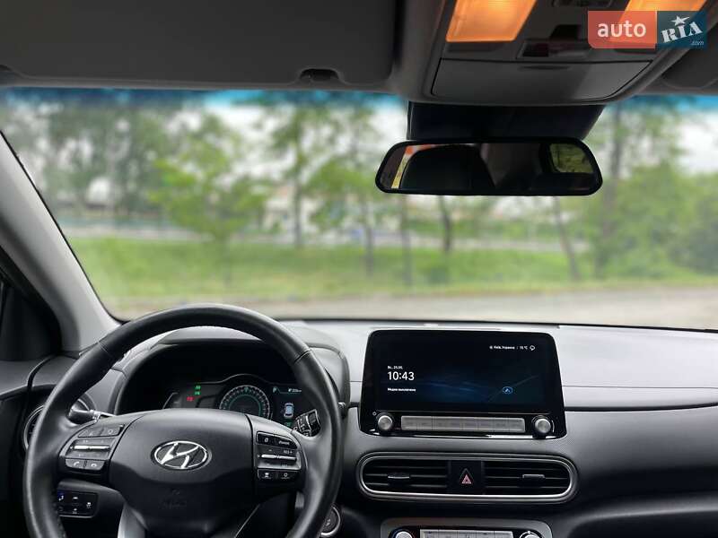 Внедорожник / Кроссовер Hyundai Kona Electric 2020 в Киеве
